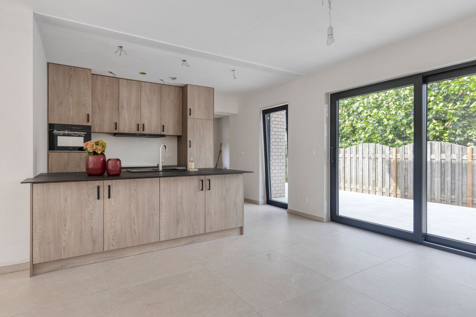 Heikant (NL) – Moderne vrijstaande woning met verrassend veel ruimte, energiezuinig comfort en mogelijkheden voor werken aan huis 