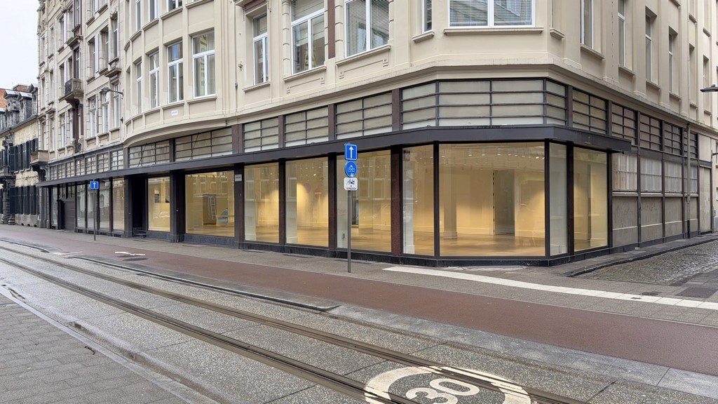Prachtig kantoor/showroom te huur in hartje Antwerpen