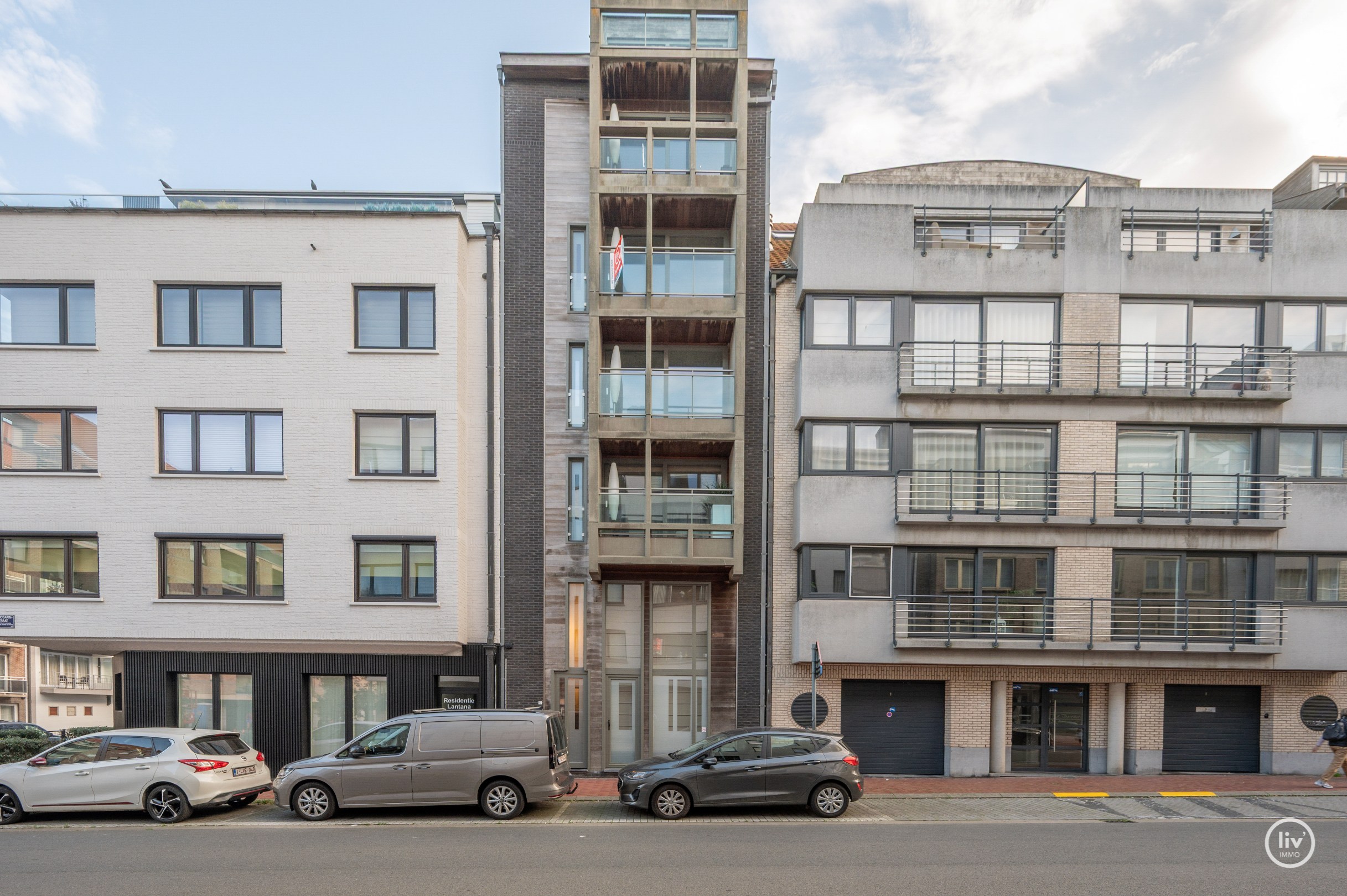 Stijlvolle en instapklare duplex met 2 ruime slaapkamers nabij het Rubensplein 