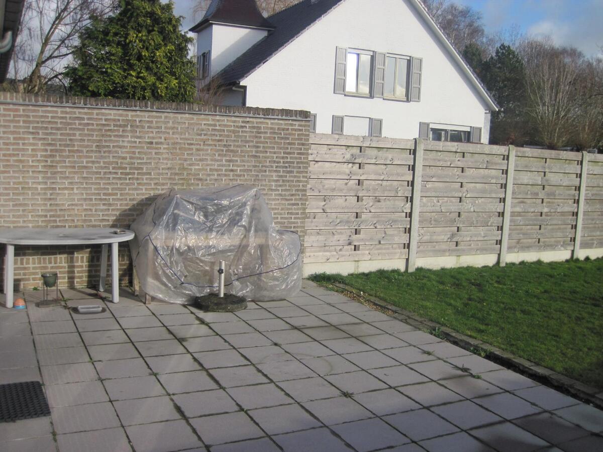 Tijdloze Half Open Bebouwing - rustig &amp; centraal gelegen ! 