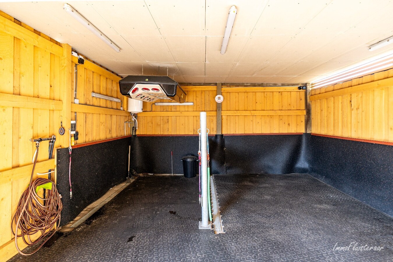 Volledig uitgeruste paardenaccommodatie op ca. 4,2 ha nabij Herentals 