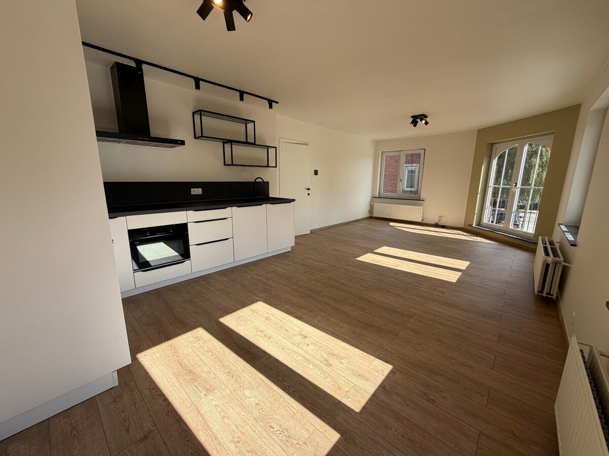 Ruim 3-slpk-appartement mét terras te Gavere-Asper 