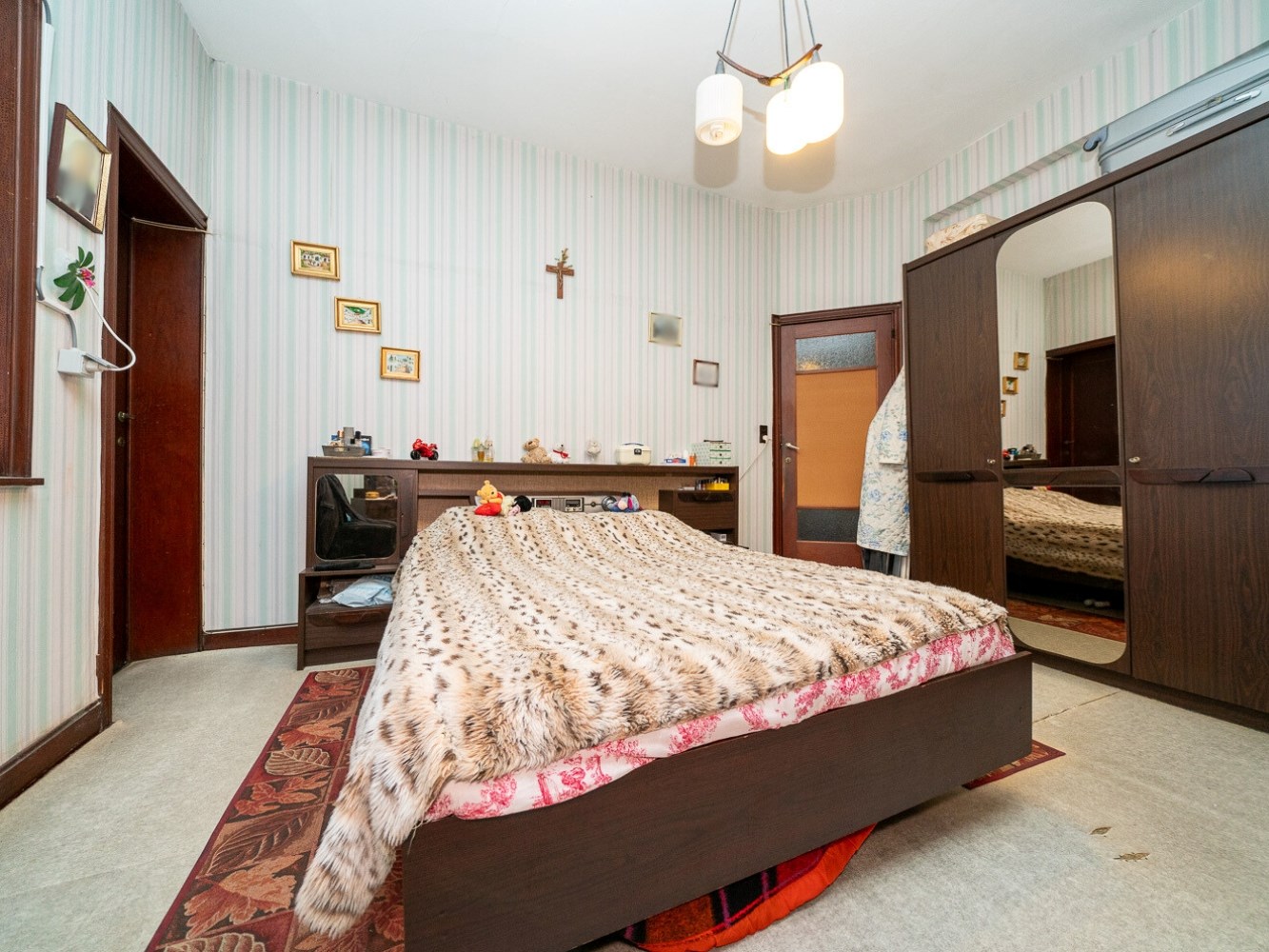 2-kamer appartement met zolder in de buurt van Tour &amp; Taxis 