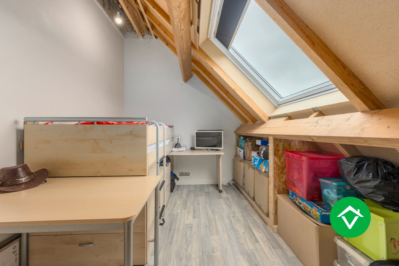 Energiezuinige, instapklare gezinswoning op 716 m² met zonnige tuin en vlotte verbindingen 