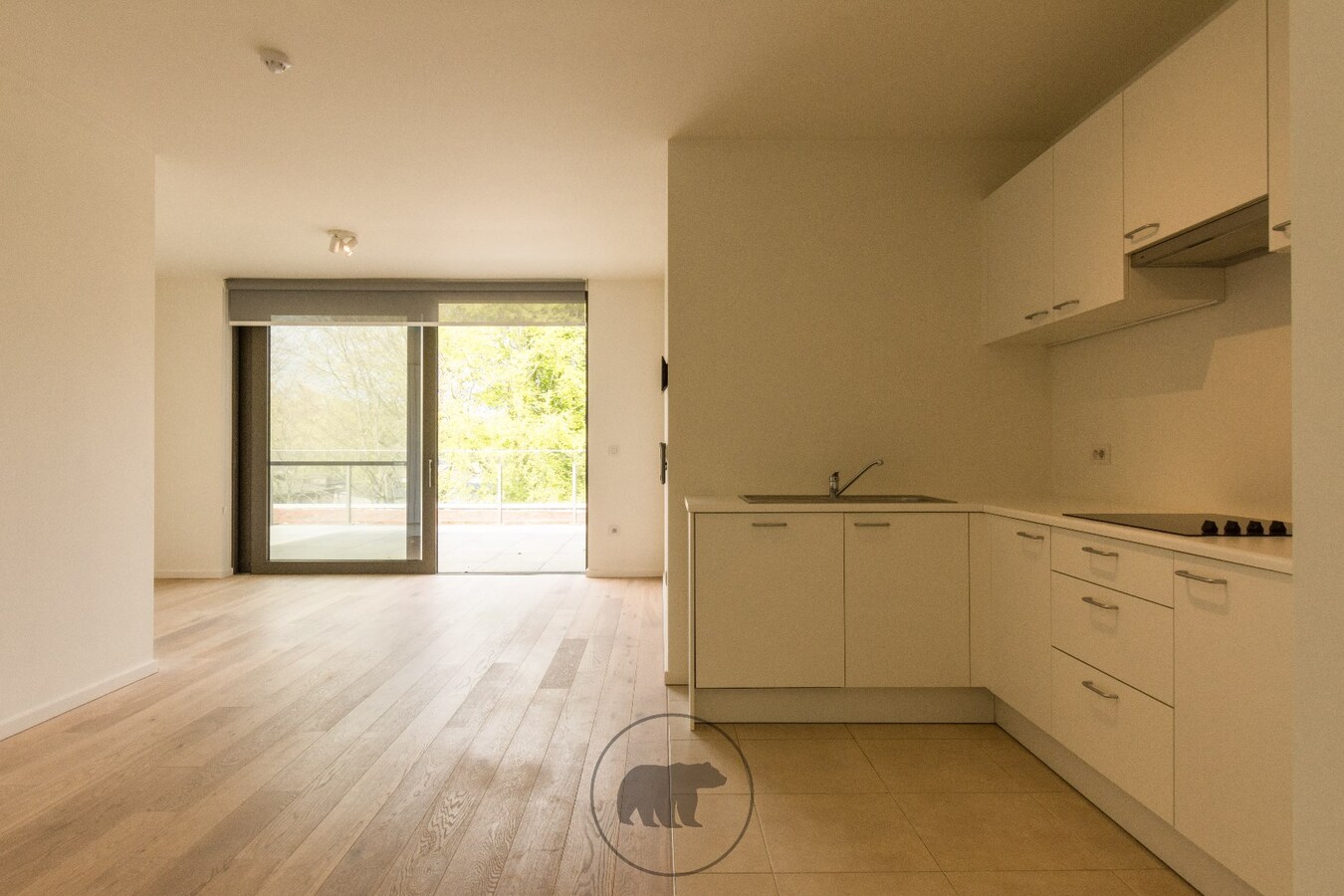 Luxueuze assistentiewoning met ruim terras en zicht op parkdreef 