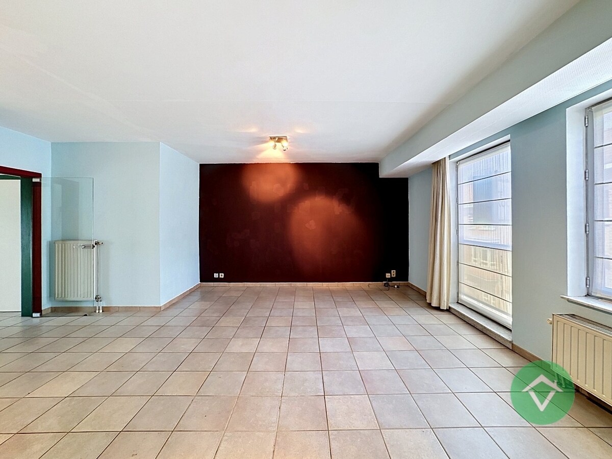 Appartement met 2 slaapkamers en autostandplaats in centrum Leuven 