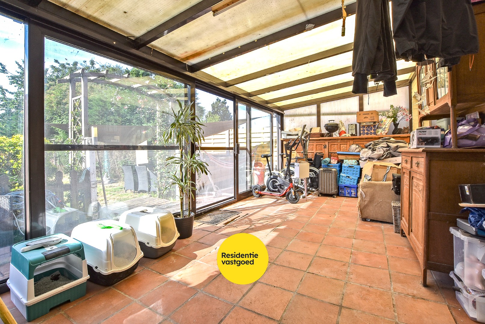 Woning met 4 slaapkamers en garage in centrum Diksmuide! 