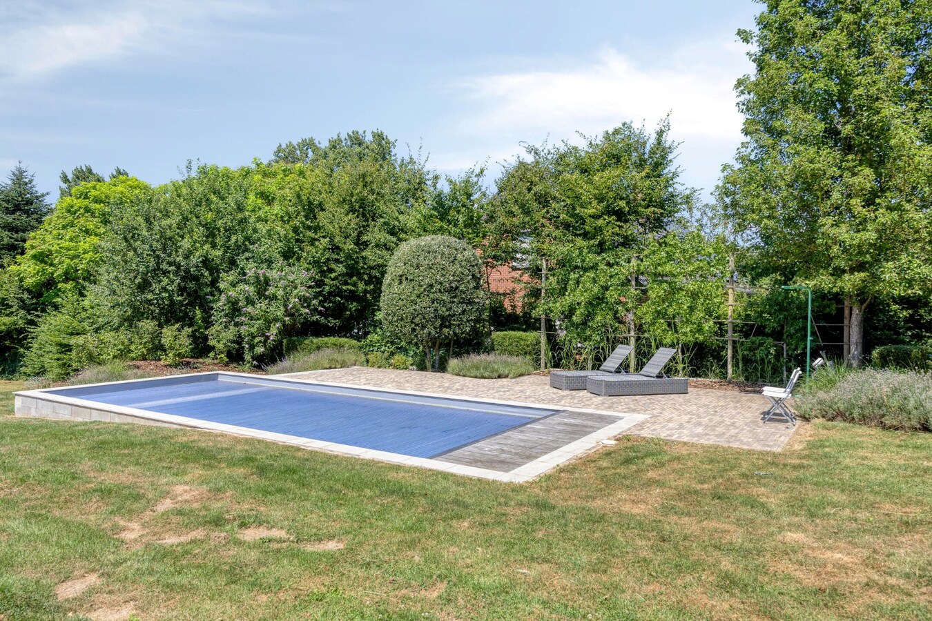 Exclusieve VILLA met zwembad in Zétrud-Lumay (Jodoigne) 