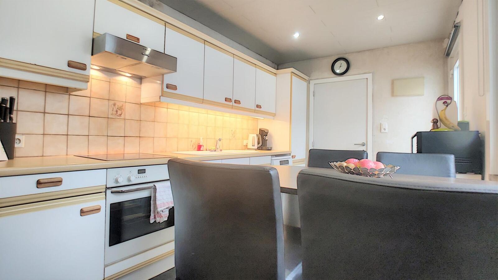 Grote gezinswoning met twee garages - Zeebrugge 