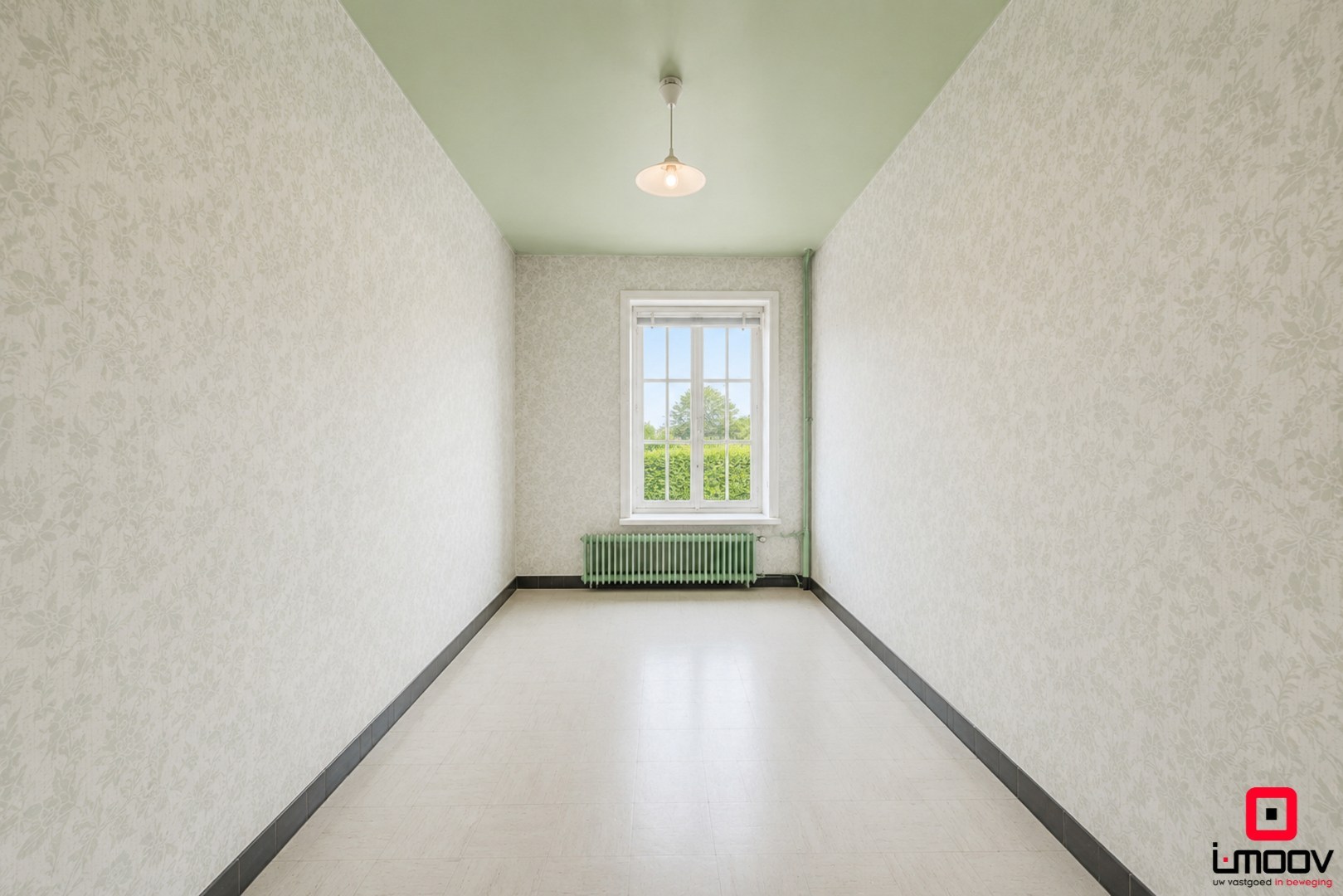 Karaktervolle voormalige apotheekwoning met groene tuin aan het water nabij UZ Gent 