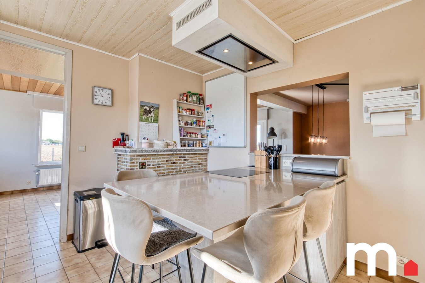 Unieke villa omringd tussen de velden en prachtige verzichten ! 