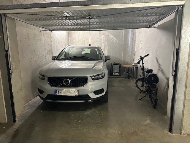 GARAGEBOX VLAKBIJ ZEEDIJK 