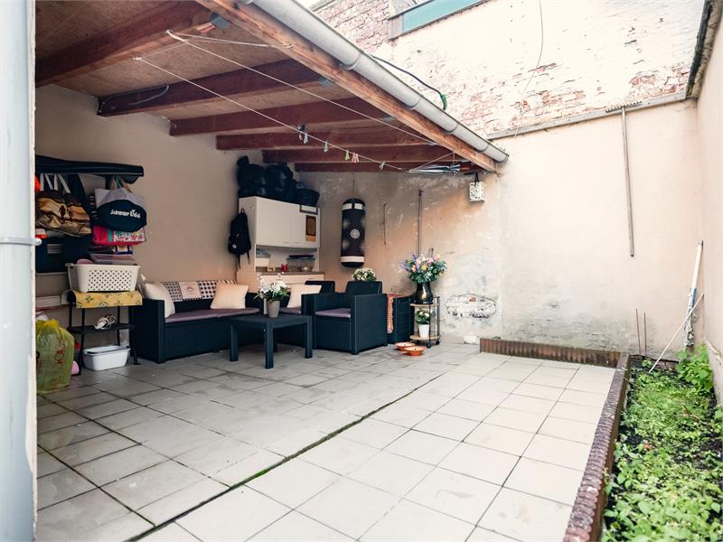 Rijwoning met 4 slaapkamers en ruim terras 