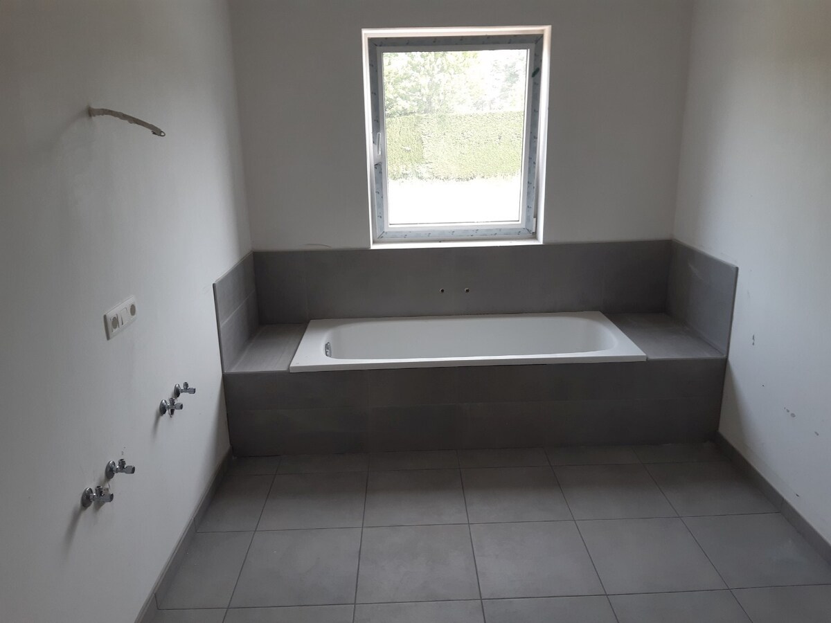 Nieuwbouwwoning te Eine. 