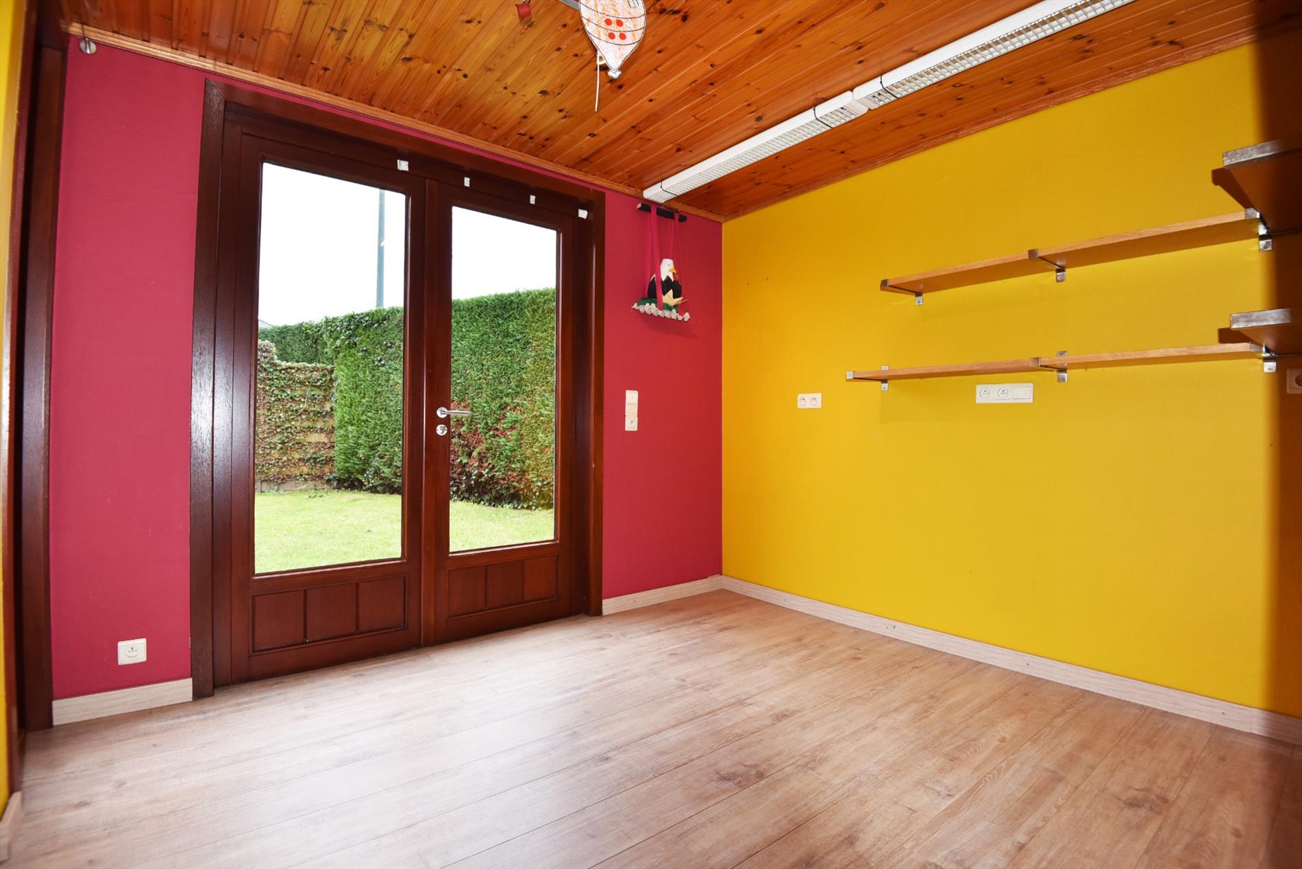 Gezinswoning 3 slpks, garage en tuin, rustig gelegen te Maldegem (Kleit) 