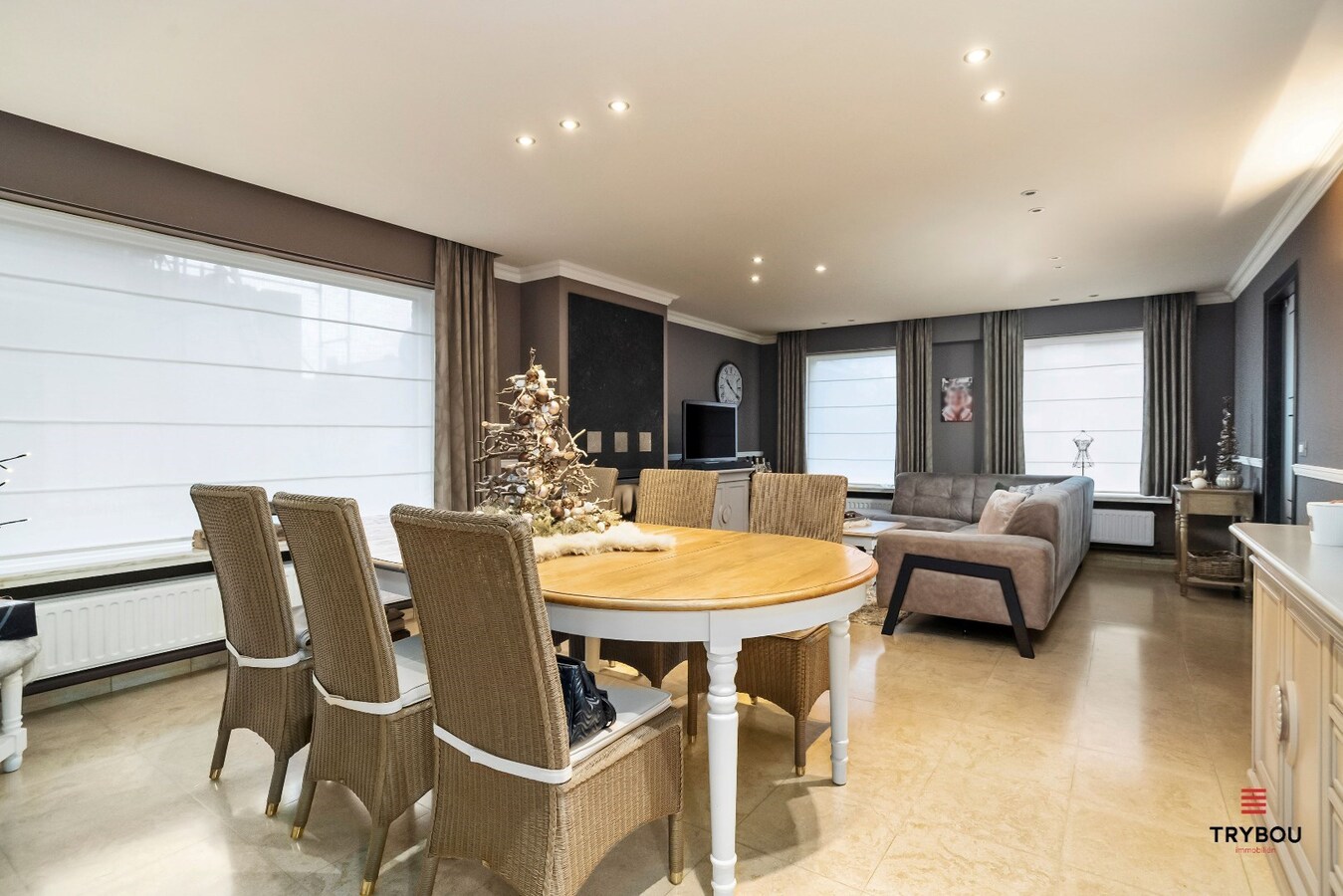 Instapklare halfopen woning met 3 slaapkamers en garage te Oostnieuwkerke 