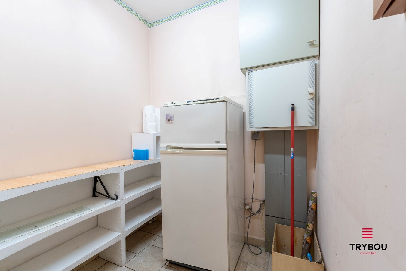 Ruim woon-appartement (120m²) met zicht op de Markt van Houthulst 