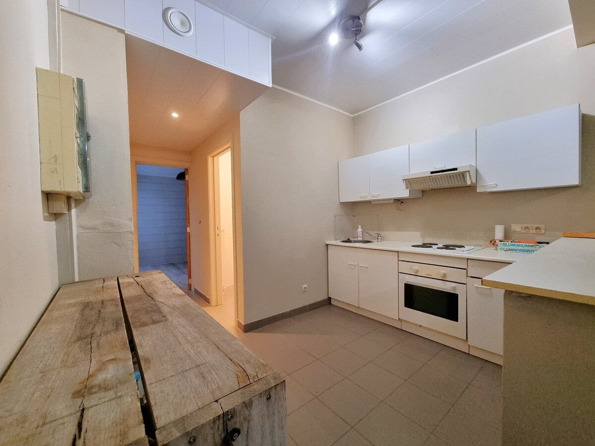 Goed gelegen, lichtrijk en ruim appartement met GARAGE in een kleinschalige residentie te Heist 