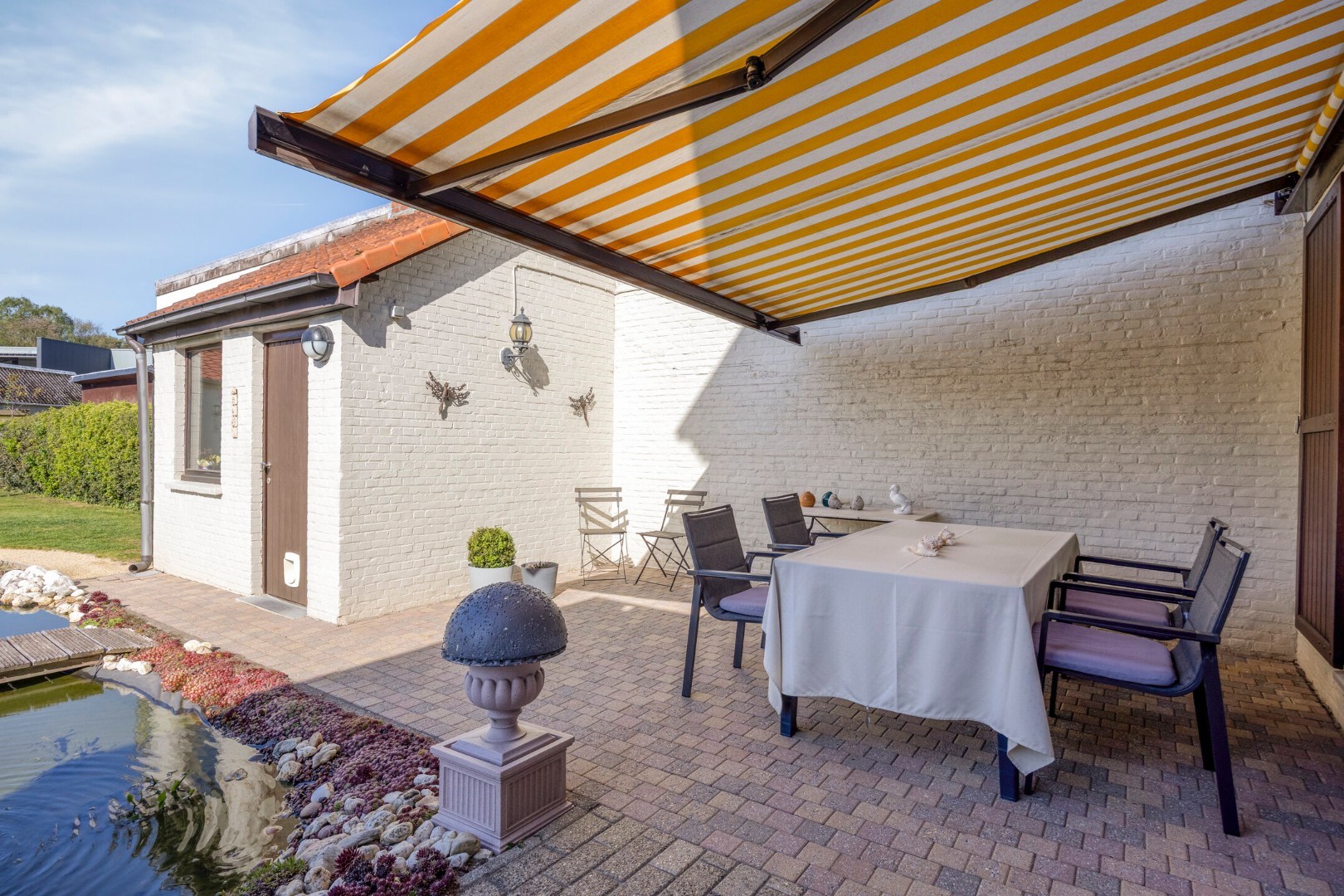 Gezinswoning met 3 slpk. en dubbele garage zonder renovatieverplichting in Mol-Gompel 