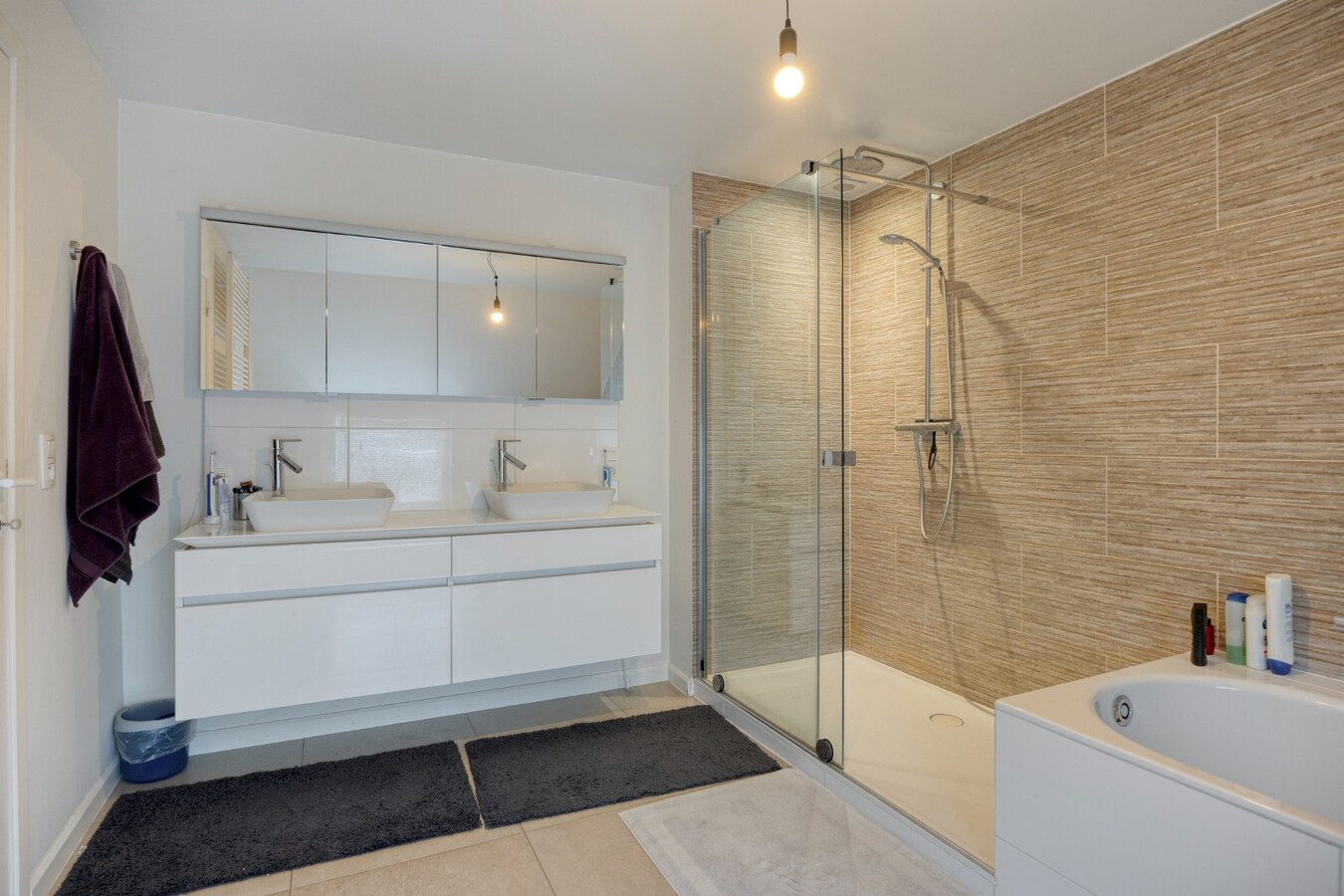Exclusieve VILLA met zwembad in Zétrud-Lumay (Jodoigne) 