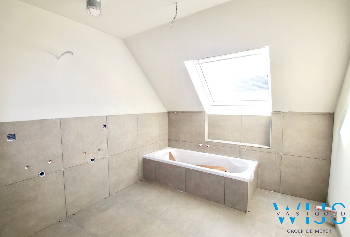 Nieuwbouw met 3 slaapkamers te centum ERTVELDE ! 