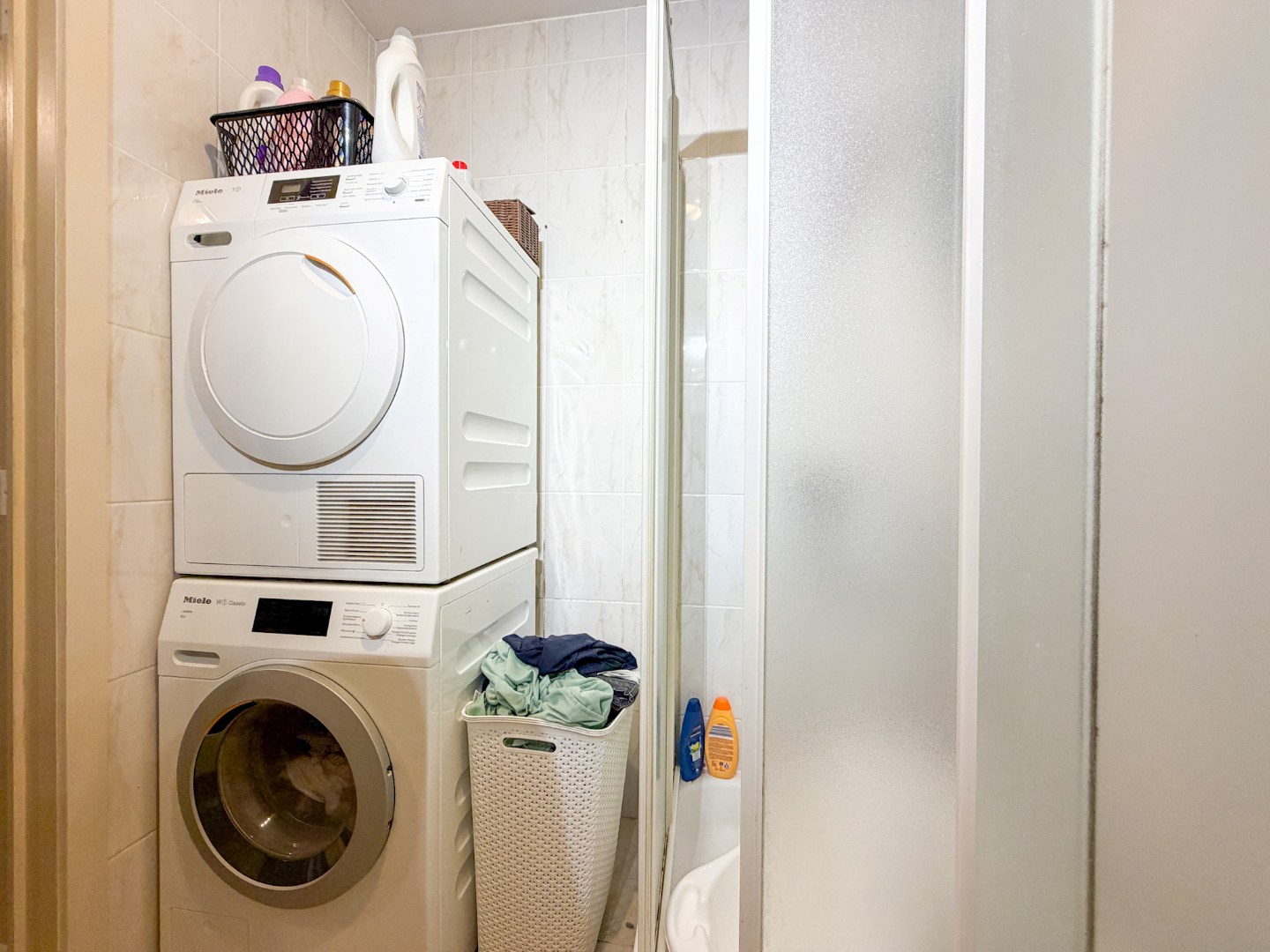 Energiezuinig 2-slp appartement (88 m²) met groot terras, Eernegem. 