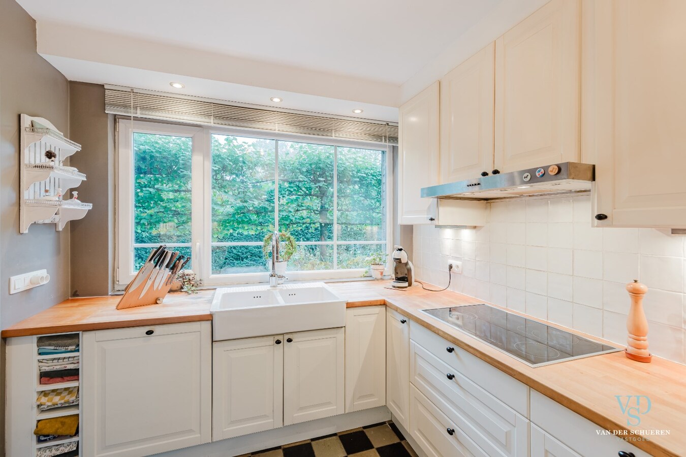 Charmante villa, door groen omgeven 