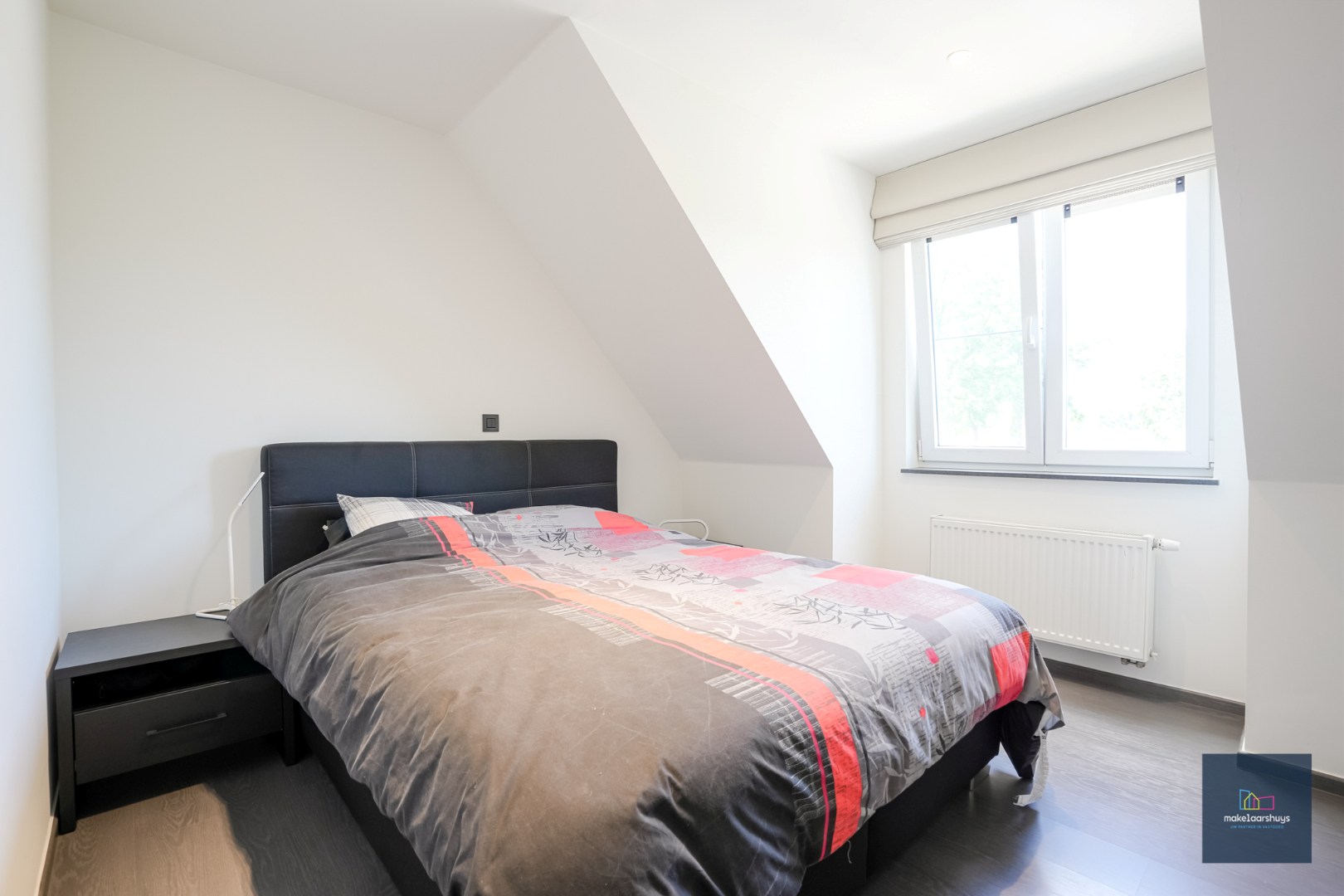Instapklaar 2-slpk app. met alle comfort + garage 