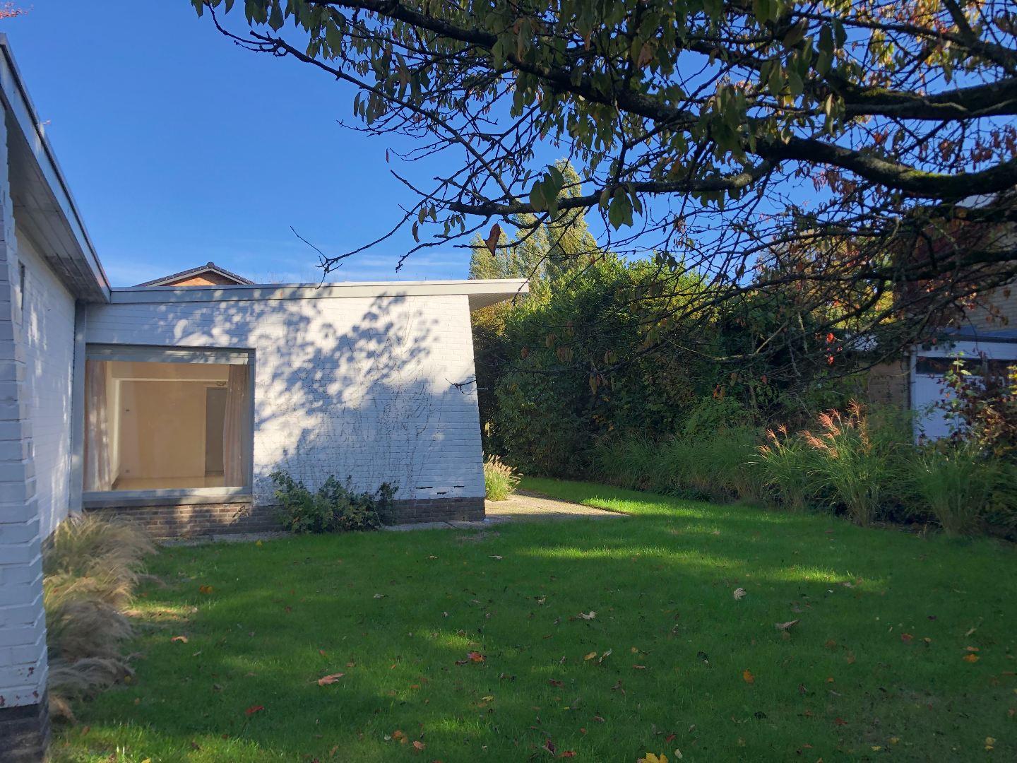 Vernieuwde ruime gezinswoning 