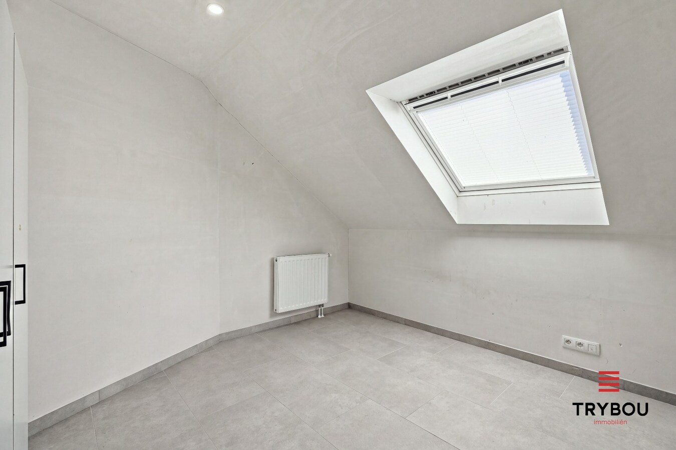 Rustig gelegen halfopen woning met 2 slaapkamers 