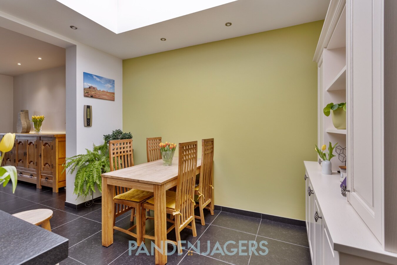 Instapklare rijwoning met 4 slaapkamers te Duffel 