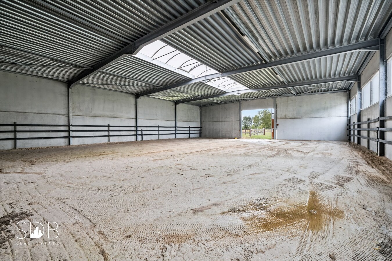 Binnenpiste, overdekte piste