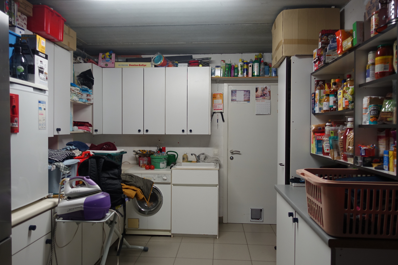 Instapklare hoekwoning met zonnige tuin 