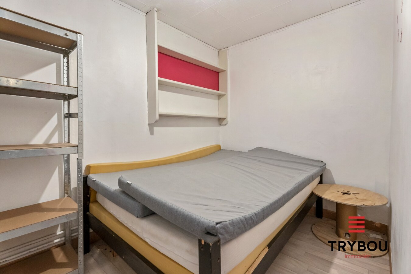 Verrassend ruime woning met garage in centrum Menen 