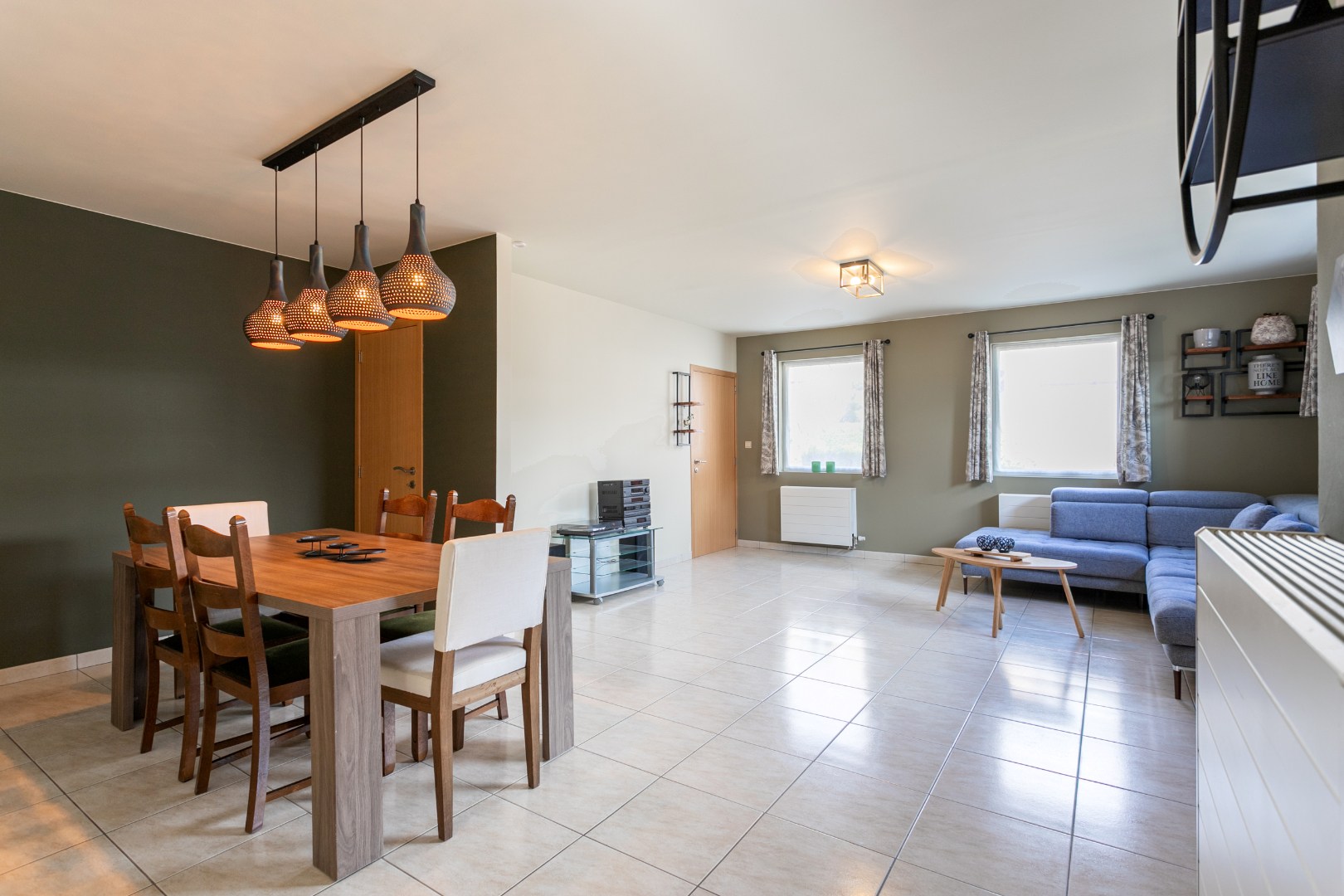 Recente woning (EPC B) met 5 slaapkamers en tuin te Vollezele 