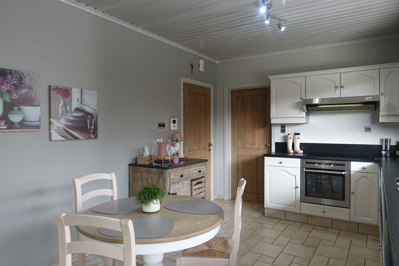 Prachtige villa in bungalowstijl op uitstekende locatie 