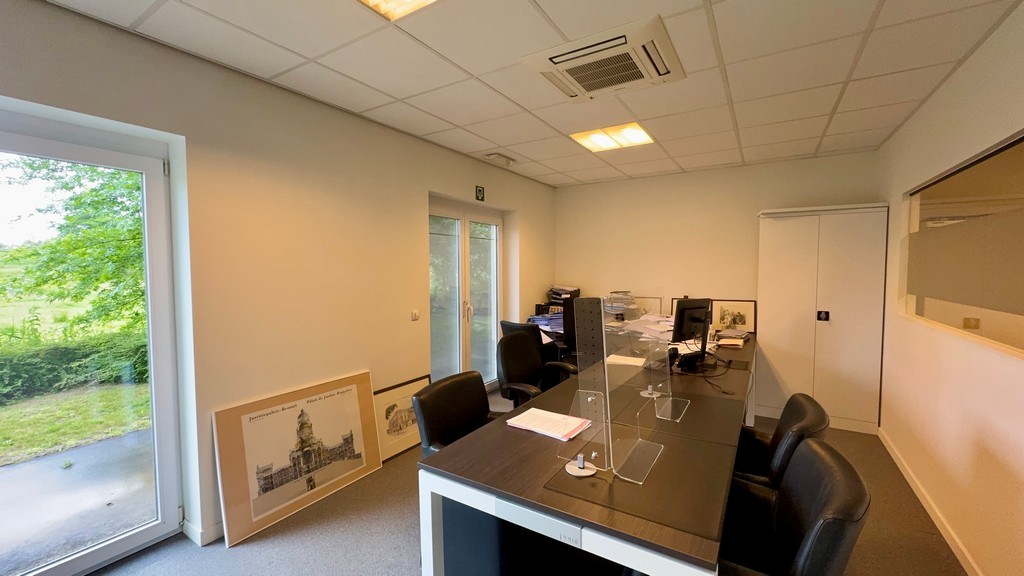 Kantoren te huur op zichtlocatie langs N9 te Melle