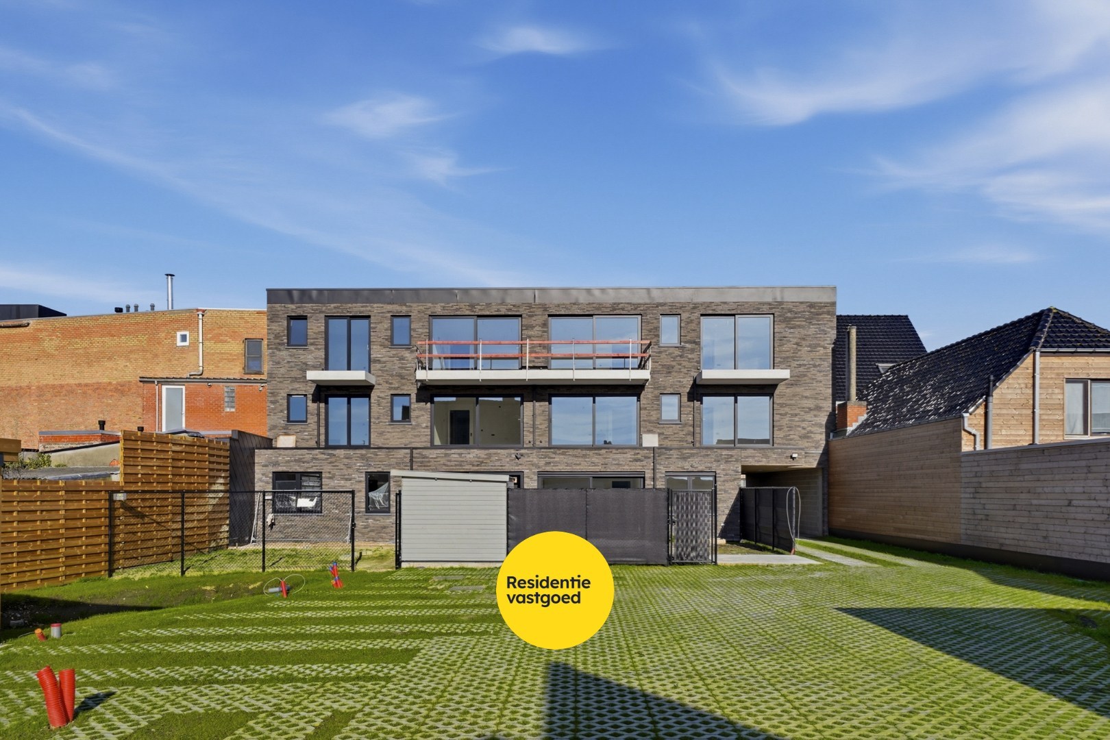 Prachtig 1-slaapkamer appartement met zonnige terras op het 1ste verdiep in residentie Victor 