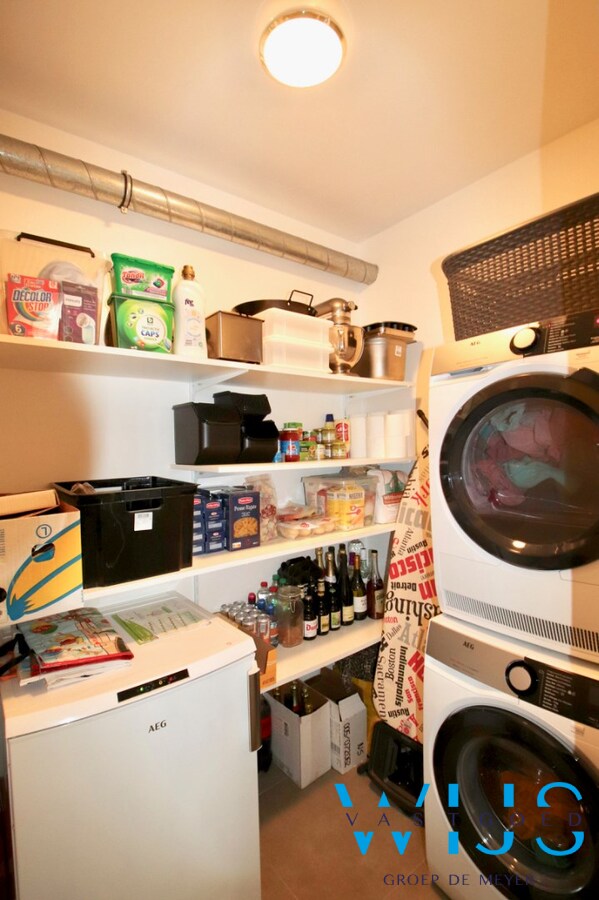 Energiezuinig GELIJKVLOERS appartement in hartje Kluizen ! 