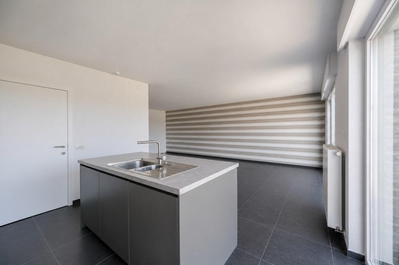 MAGNIFIEK RUIME GEZINSWONING TE BREDENE DORP 