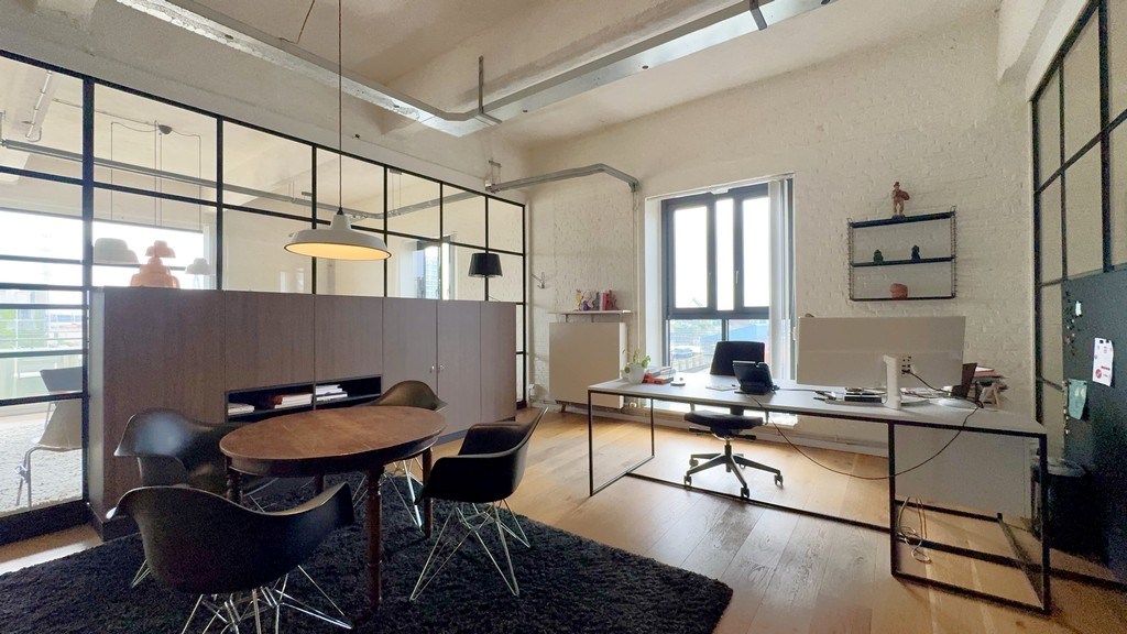 Loftkantoren te huur in Handelsdokcenter bij Gent-Dampoort