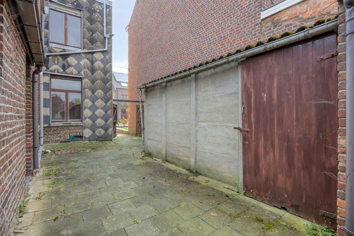 Half open bebouwing met 3 slaapkamers, tuin, terras en tuinhuis in Kessel-Lo! – EPC F kWh/m² - bewoonbare opp. 128 m² 