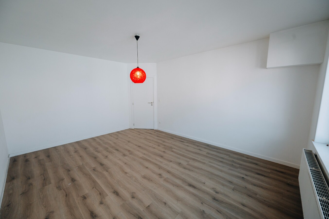 Volledig gerenoveerd 1-slaapkamerappartement op centrale locatie nabij centrum 