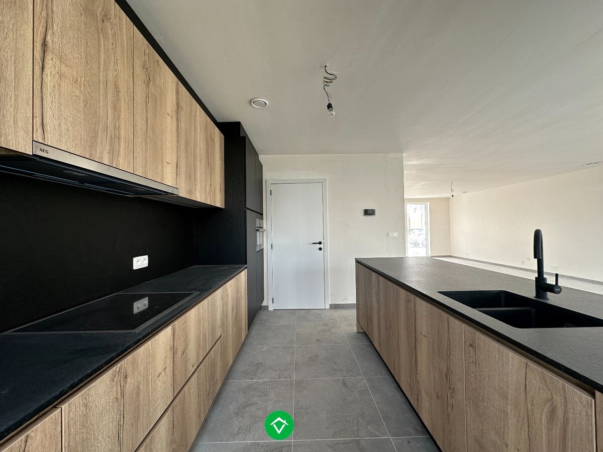Halfopen nieuwbouwwoning met 3 slaapkamers te Koekelare 