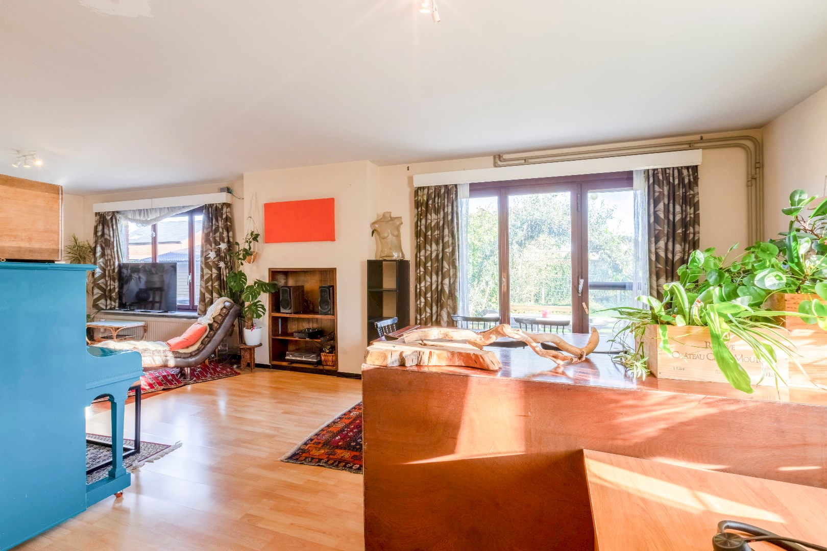 Ruime open bebouwing nabij het centrum van de Pinte 