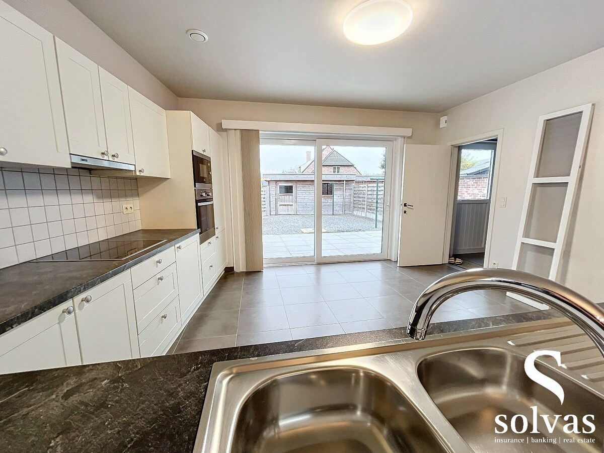 Moderne gezinswoning met 3 slaapkamers - centrum Poeke 