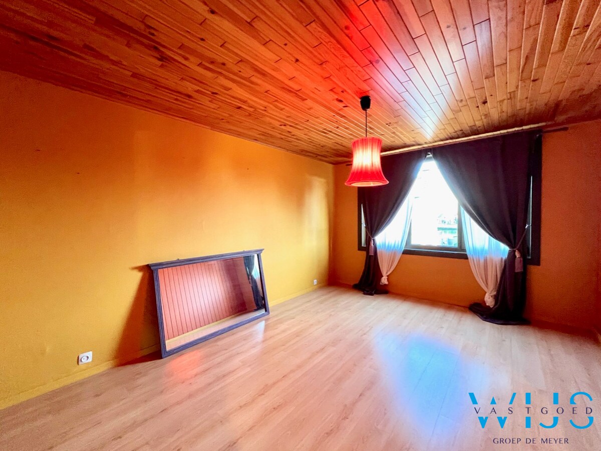 Instapklaar en gezellig woonhuis in hartje Ertvelde ! 