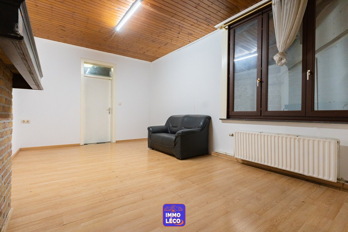 Maison de commerce avec habitation et jardin, en plein centre-ville, très beaux volumes ! 