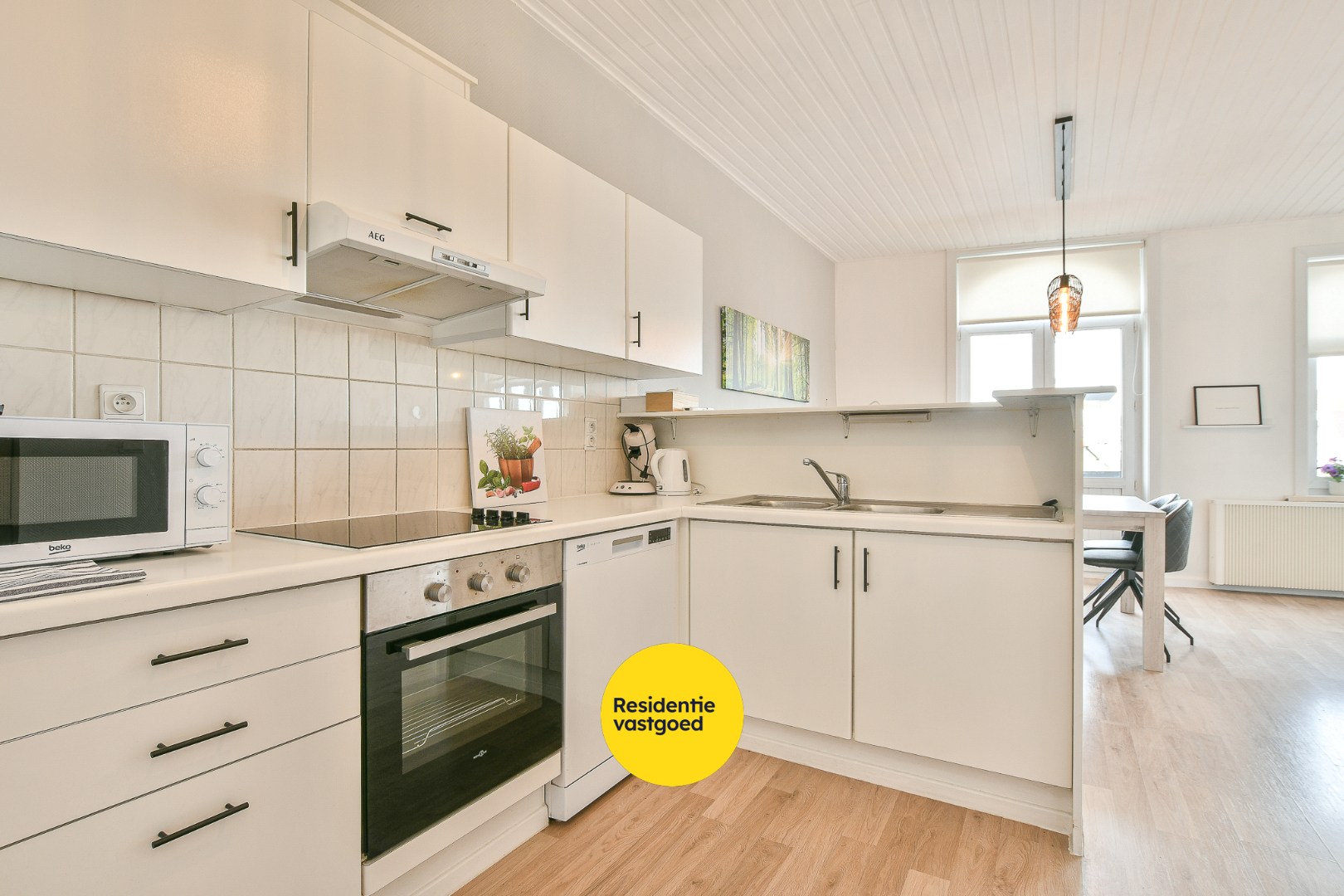 Karaktervol éénslaapkamerappartement in hartje De Haan - energiezuinig &amp; lichtrijk 