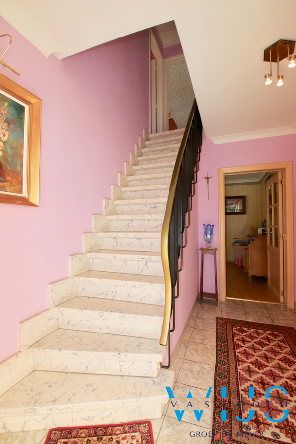 Stevig woonhuis op een prachtig perceel te Ertvelde/Oosteeklo 